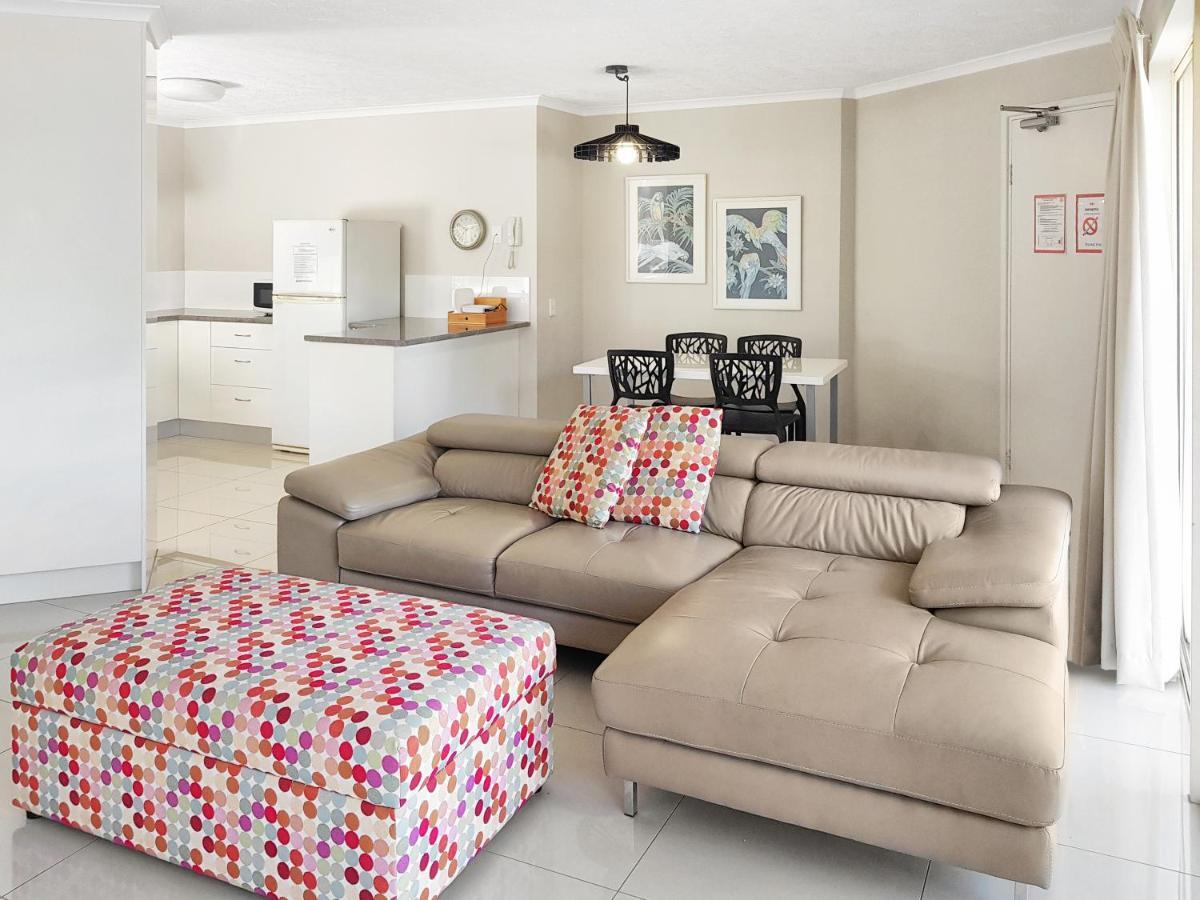 Kings Way Apartments Калаундра Екстер'єр фото