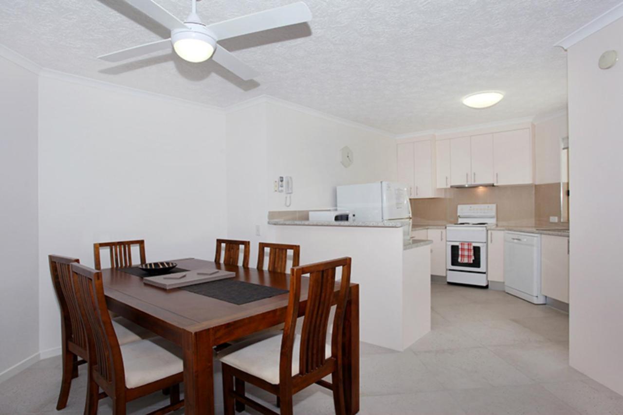 Kings Way Apartments Калаундра Екстер'єр фото